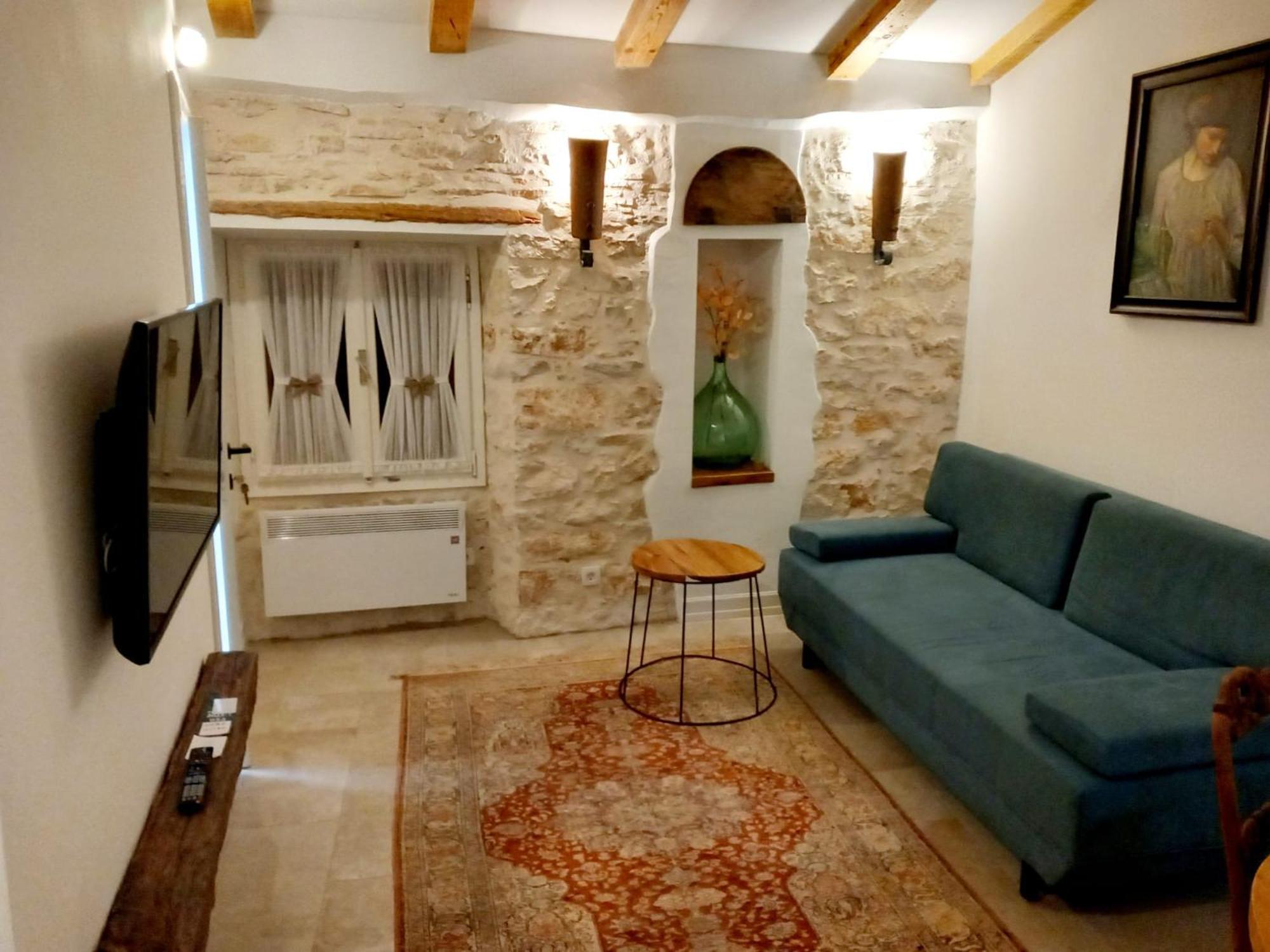 Apartmani Ulika Bale Esterno foto